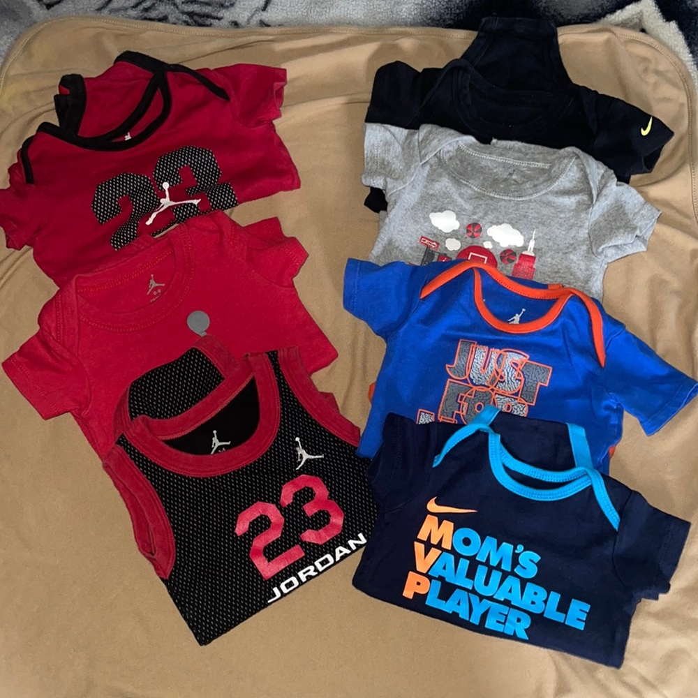 Nike & Jordan Onesie’s 0-6 M